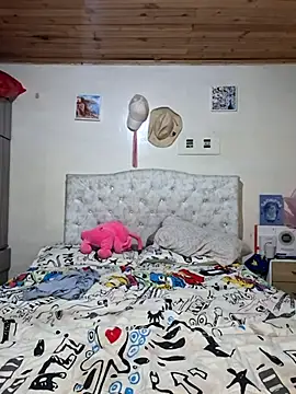 Snapshot of Harley_Miller_ chatting on April 4, 11:13 pm Harley Miller online show from April 4, 11:13 pm