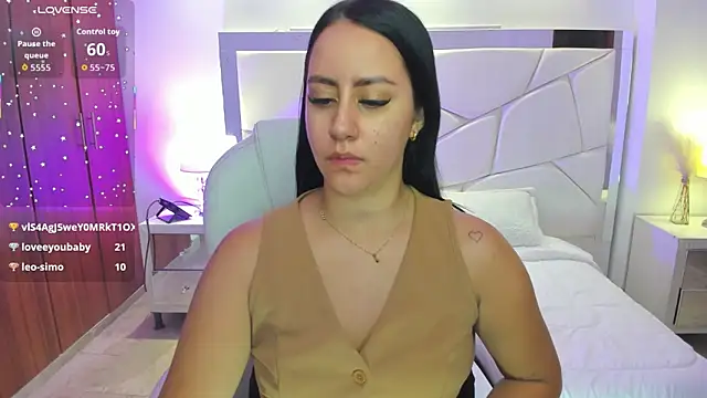 Natasha Kiim  online show from March 26, 4:18 am