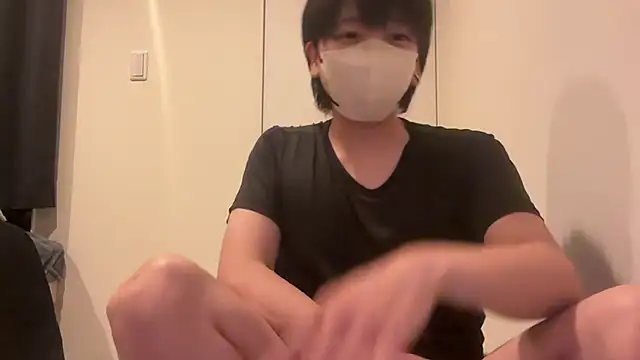 Snapshot of tora3220 chatting on July 7, 12:31 pm tora3220 online show from July 7, 12:31 pm