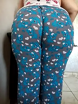 Snapshot of lily_sx chatting on July 10, 1:14 pm lily sx online show from July 10, 1:14 pm