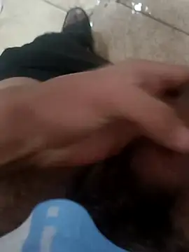 Mohamed234897 online show from December 5, 1:25 am