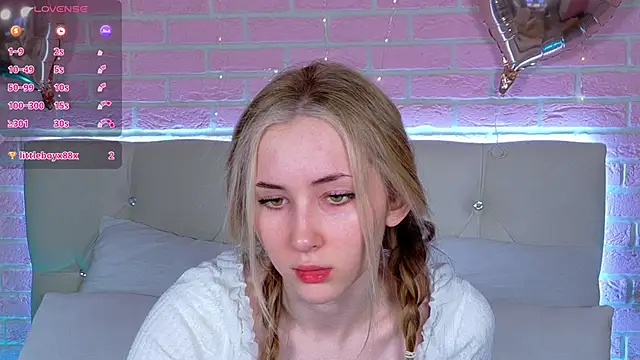 LiraKink online show from November 22, 4:44 am