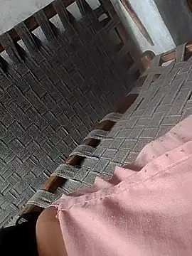 Snapshot of Cuty_nensi chatting on September 28, 5:02 am Cuty nensi online show from September 28, 5:02 am