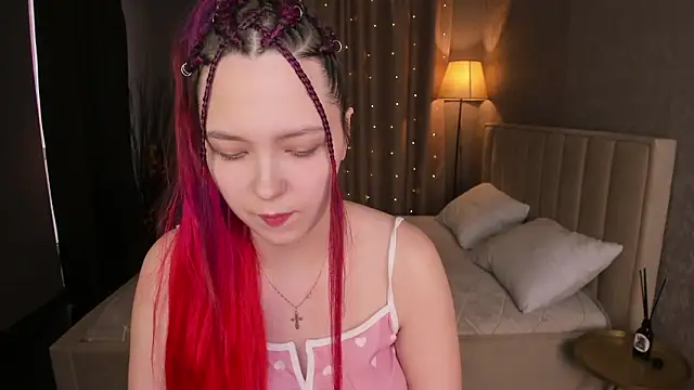 Monica  Queen online show from January 16, 5:33 am