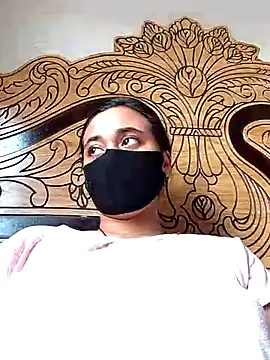 Love Queen11 online show from September 26, 5:44 am