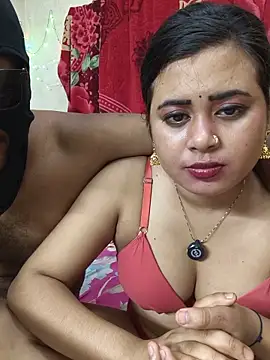 Snapshot of Love_Queen11 chatting on May 15, 8:49 pm Love Queen11 online show from May 15, 8:49 pm