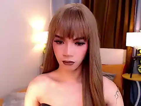 Snapshot of AmarraSins chatting on March 14, 3:56 am AmarraSins online show from March 14, 3:56 am