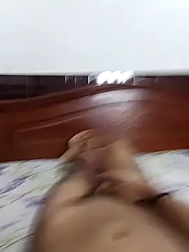 Snapshot of fuckherboi chatting on May 8, 3:45 am fuckherboi online show from May 8, 3:45 am