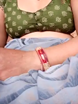 Snapshot of Hot_rieal6 chatting on February 20, 11:00 am Hot rieal6 online show from February 20, 11:00 am