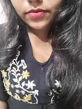 Snapshot of Miss_Rose__ chatting on October 19, 5:35 pm Miss Rose   online show from October 19, 5:35 pm