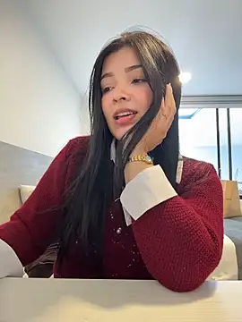 EmmaBlossom online show from April 13, 9:20 pm