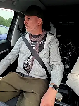 Snapshot of Young_Arab_and_Gay_Daddy chatting on November 14, 4:06 pm Young Arab and Gay Daddy online show from November 14, 4:06 pm