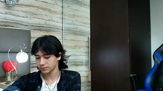 Lovers 21 online show from April 1, 3:51 am