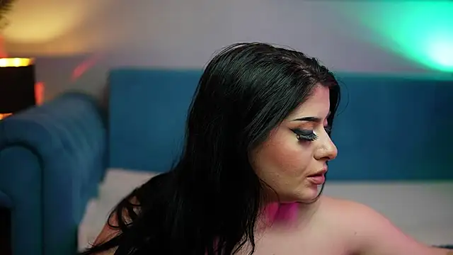 KarlaJai online show from October 25, 11:10 pm