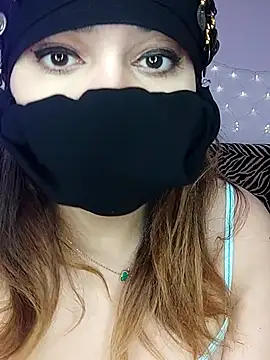 Snapshot of Gigi_mango chatting on October 3, 8:44 am Gigi mango online show from October 3, 8:44 am