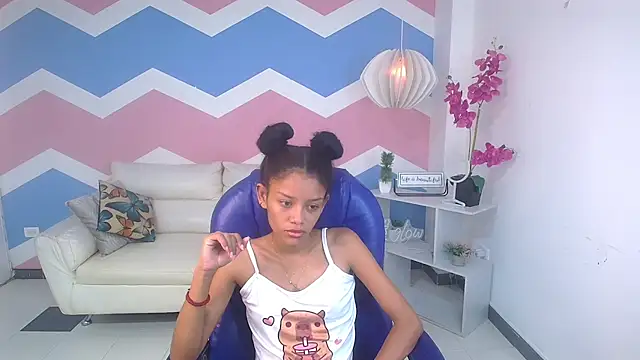 adisson petite1 online show from October 7, 12:24 pm