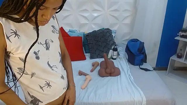 adisson petite1 online show from November 16, 12:33 pm