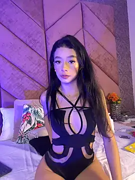 ChloeRosses online show from March 14, 1:44 am