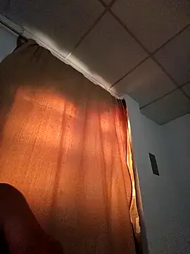 ANTHONYHOTT69 online show from March 27, 11:04 pm