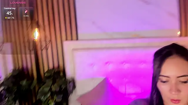 Honey noir online show from December 3, 8:29 pm