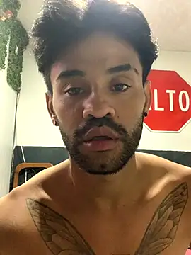 Snapshot of thancortez chatting on September 25, 2:48 am thancortez online show from September 25, 2:48 am