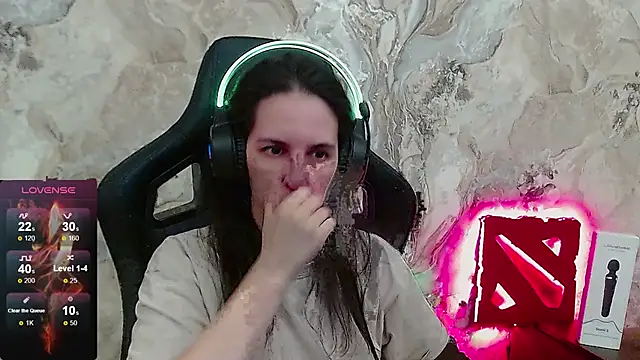 Irwi Tomboy online show from April 18, 7:58 pm