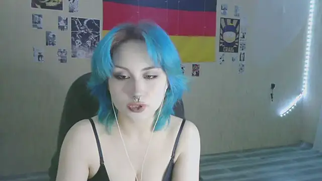 Snapshot of LeisaHopperstad chatting on January 13, 5:18 pm LeisaHopperstad online show from January 13, 5:18 pm