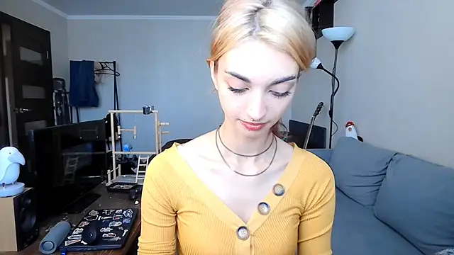 Snapshot of JillianBozak chatting on October 2, 10:00 am JillianBozak online show from October 2, 10:00 am