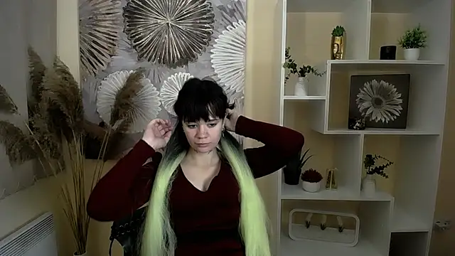 Snapshot of Dream_Caster_ chatting on October 8, 10:13 am Dream Caster online show from October 8, 10:13 am