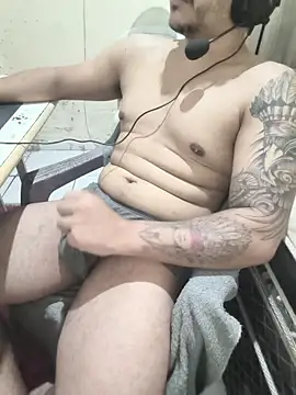 Snapshot of gtzmoreno chatting on July 10, 1:21 am gtzmoreno online show from July 10, 1:21 am