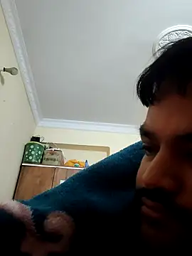 Snapshot of desiyouth94 chatting on November 2, 11:29 pm desiyouth94 online show from November 2, 11:29 pm