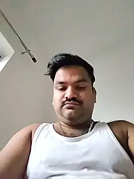 Snapshot of desiyouth94 chatting on November 24, 1:27 am desiyouth94 online show from November 24, 1:27 am