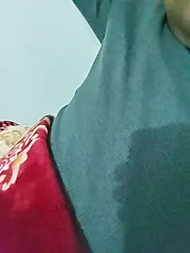 Snapshot of desiyouth94 chatting on December 5, 1:09 pm desiyouth94 online show from December 5, 1:09 pm