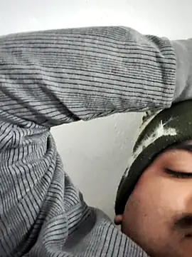 Snapshot of desiyouth94 chatting on December 19, 12:34 pm desiyouth94 online show from December 19, 12:34 pm