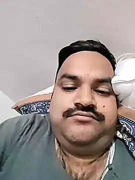 Snapshot of desiyouth94 chatting on January 6, 4:11 pm desiyouth94 online show from January 6, 4:11 pm