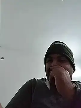 Snapshot of desiyouth94 chatting on January 8, 1:24 pm desiyouth94 online show from January 8, 1:24 pm