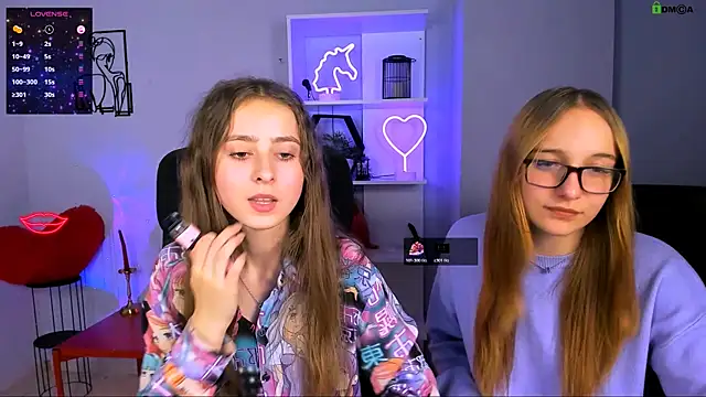 rebecca smile online show from November 5, 8:42 pm