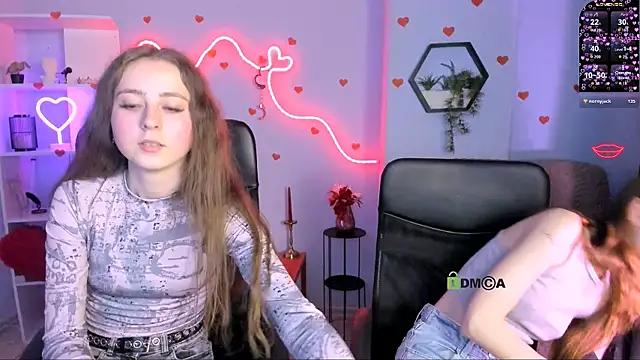 rebecca smile online show from April 18, 7:58 pm