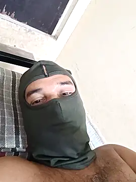 Snapshot of RaviLoveUAll chatting on November 9, 2:54 am RaviLoveUAll online show from November 9, 2:54 am