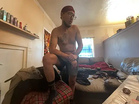 ThrowedWorldWide online show from February 6, 8:45 pm