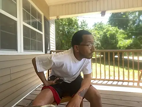 ThrowedWorldWide online show from April 17, 5:16 pm