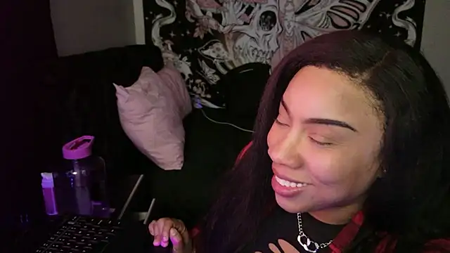 NeliaHexxen online show from January 18, 8:40 am