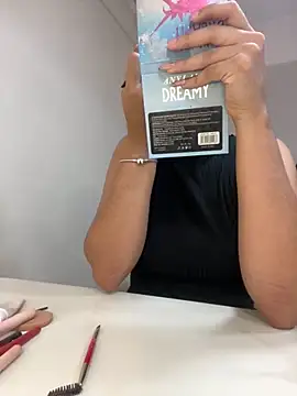 theladymonserrateshow online show from November 17, 12:00 pm