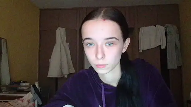 Emilia Light online show from October 28, 12:09 pm