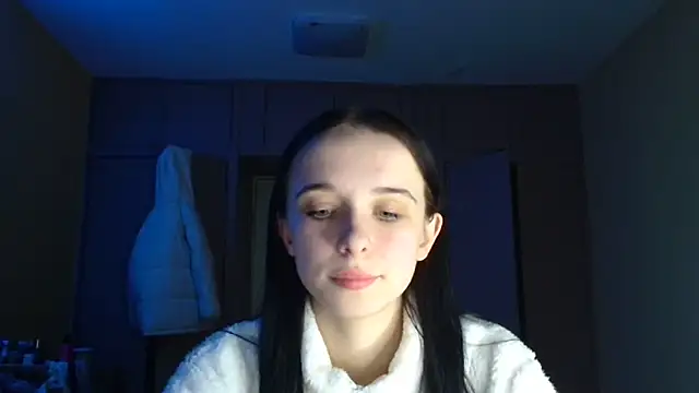 Emilia Light online show from February 9, 6:34 pm