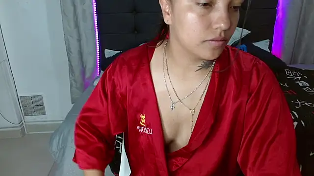 Snapshot of Sharit_latina777 chatting on October 7, 3:14 am Sharit latina777 online show from October 7, 3:14 am