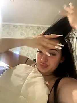 LoveMiQueen1 online show from October 12, 7:13 pm