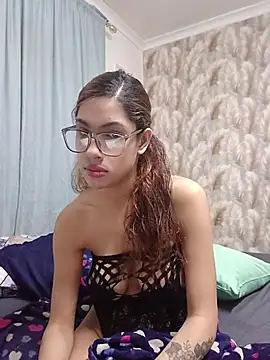Snapshot of Sexyyeyes244 chatting on August 8, 3:47 pm Sexyyeyes244 online show from August 8, 3:47 pm