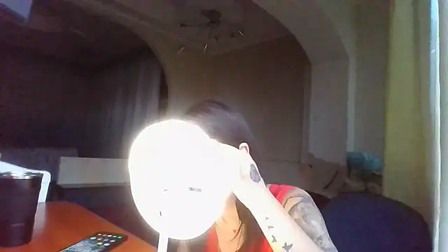 QueenMomyS online show from December 2, 6:30 am