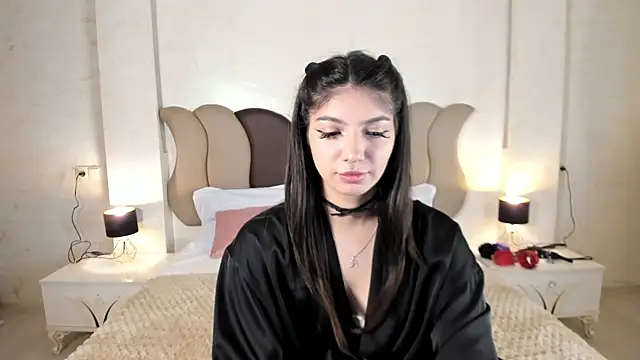 Snapshot of Helly_Moon chatting on October 1, 6:36 pm Helly Moon online show from October 1, 6:36 pm